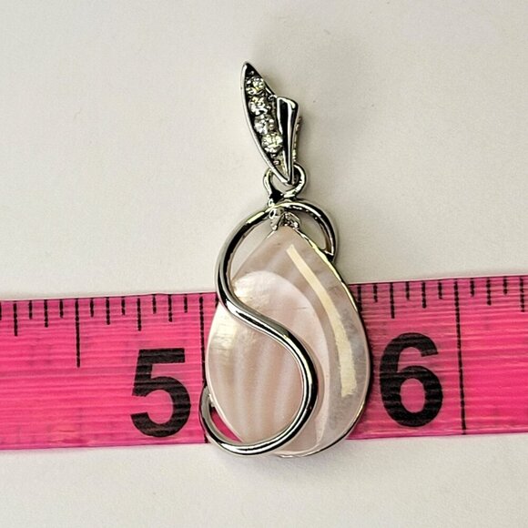 Rose Quartz Pendant with Rhinestone - Picture 6 of 13